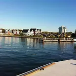 Am Wasser Mit Terrasse Und Kaminofen By Interhome Prázdninový dům Rechlin
